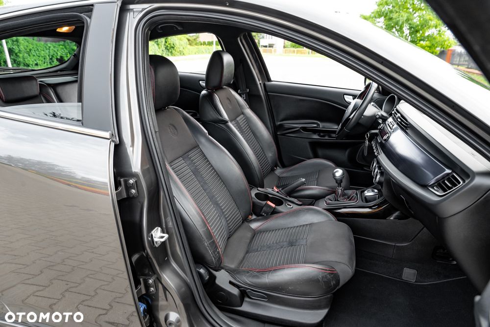 Alfa Romeo Giulietta 1.4 TB MultiAir Distinctive - 23