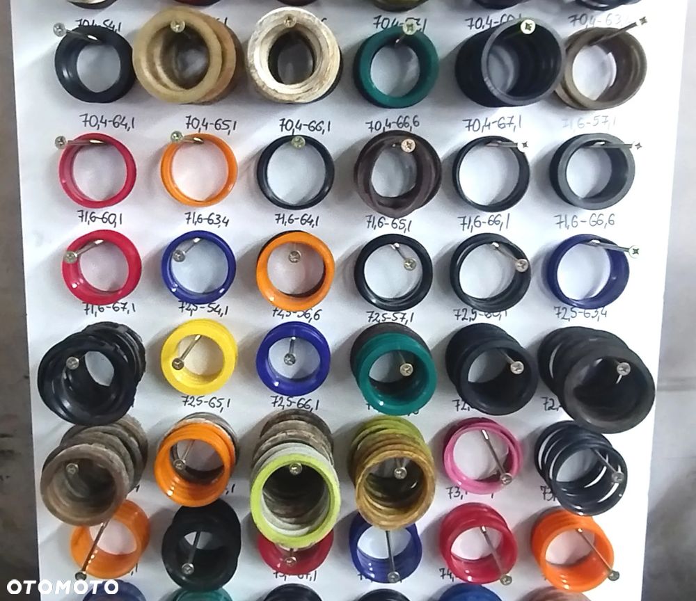 Pierścienie Pierścień centujący Centrujące różne rodzaje 57,1 57.1 66,6 66.6 70,1 72,5 72.6 63,4 i inne wszystkie rozmiary wymiary Legnica ALU-RAD Kontakt e-mail wiadomość - 2