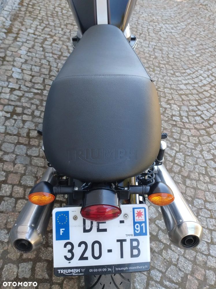 Triumph Thruxton - 14