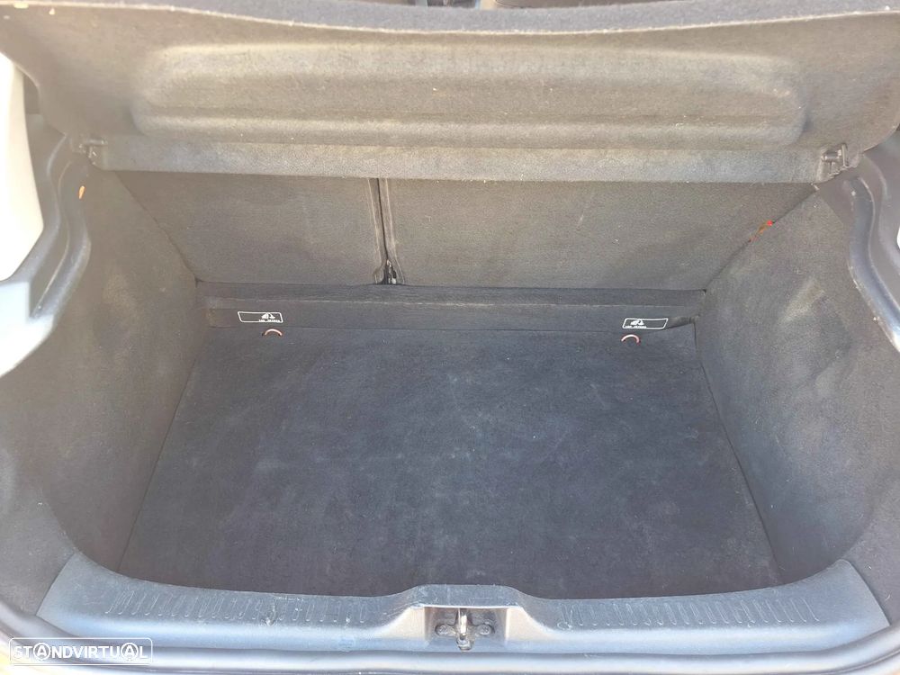 Renault Clio TCe 90 Limited - 12