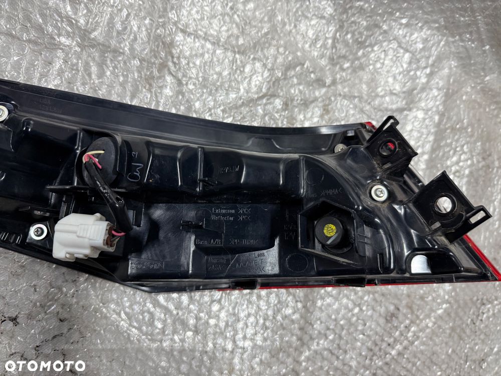 LAMPA TYŁ PRAWA TOYOTA CAMRY IX LED - 3