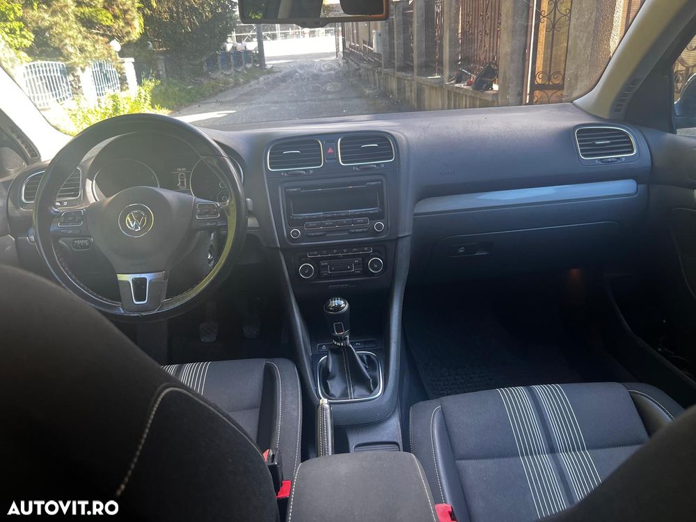 Volkswagen Golf 1.6 TDI DPF MATCH - 6