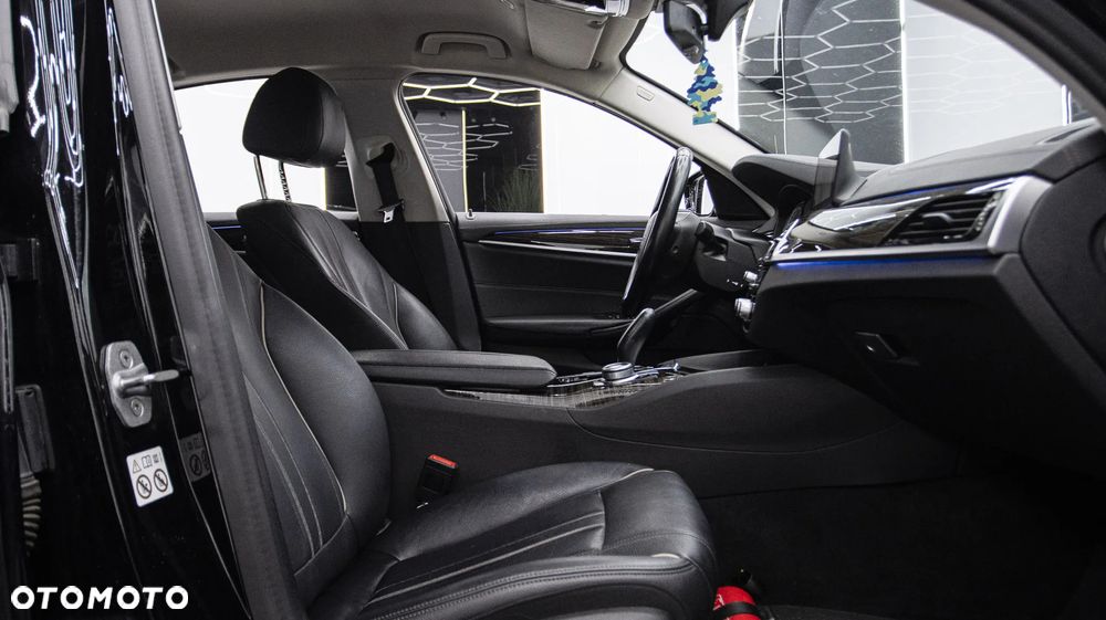 BMW Seria 5 520d xDrive Luxury Line - 15