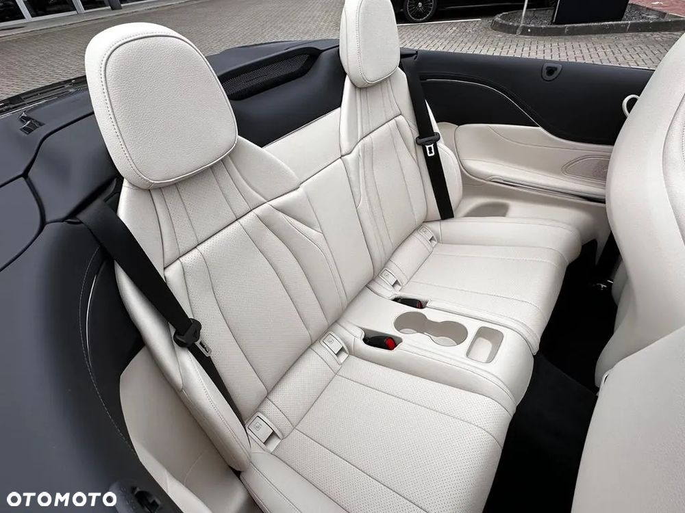 Mercedes-Benz CLE - 9