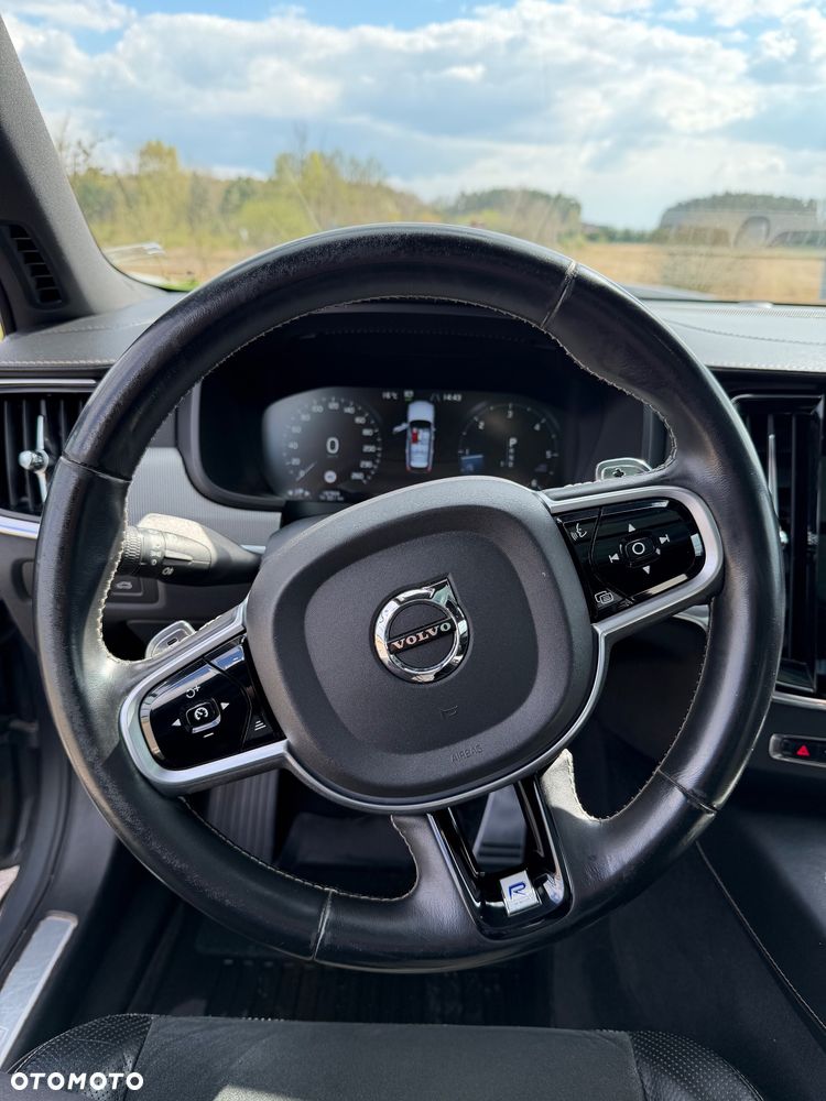 Volvo V90 D4 AWD R-Design - 10