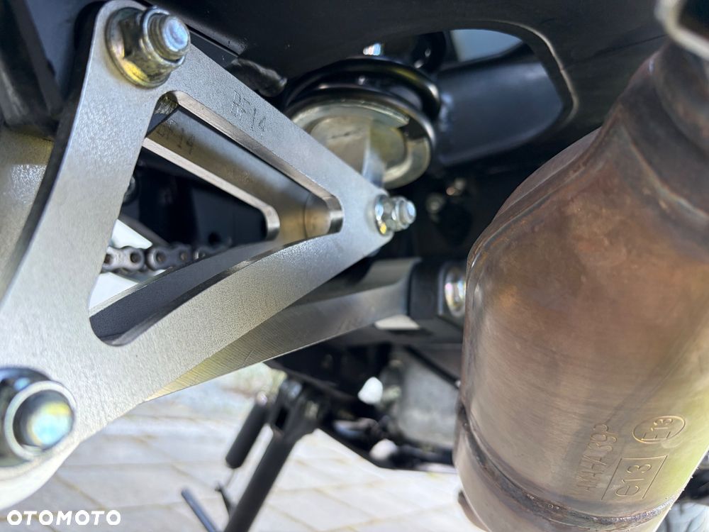 Yamaha FZ8 - 22