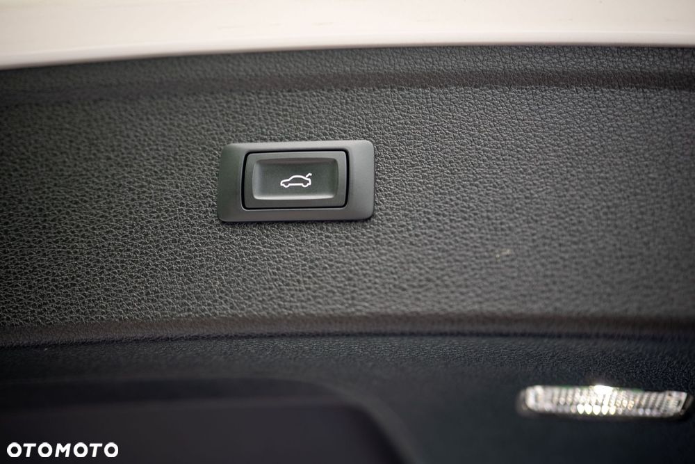Audi Q5 50 TFSIe quattro S tronic S line - 12