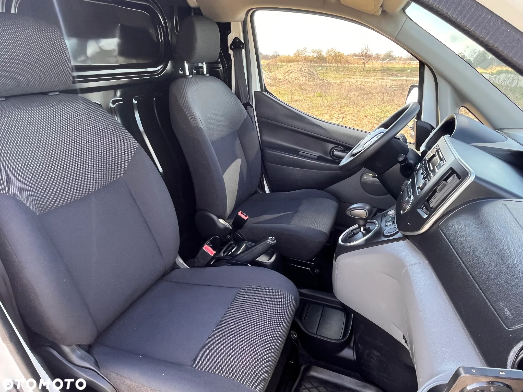 Nissan E-NV200 - 20