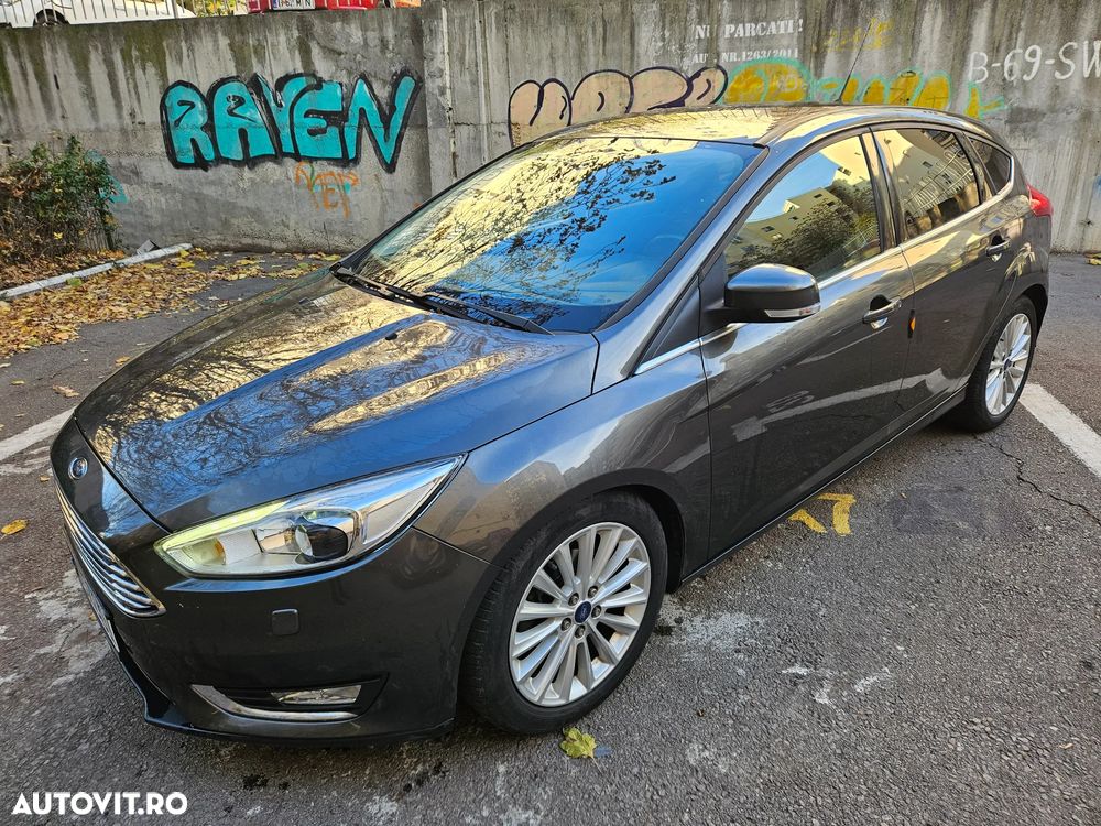 Ford Focus 1.5 TDCi Powershift Titanium - 1