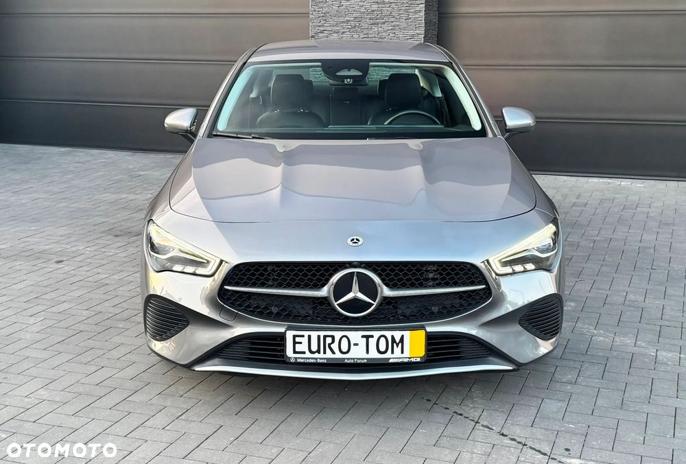 Mercedes-Benz CLA 200 Progressive 7G-DCT - 11