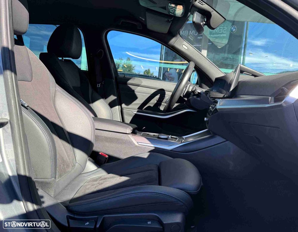 BMW 320 d Touring Pack Desportivo M Auto - 9