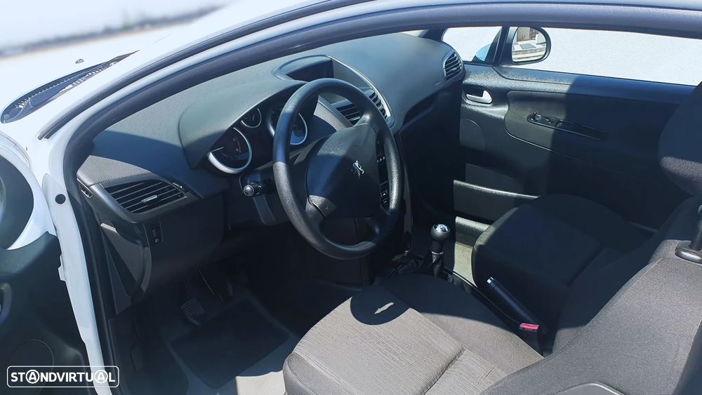 Peugeot 207 - 20