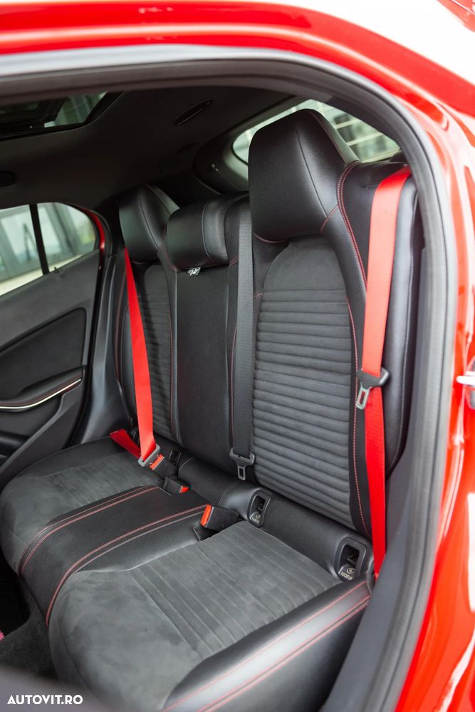 Mercedes-Benz GLA 45 AMG 4MATIC Aut. - 8
