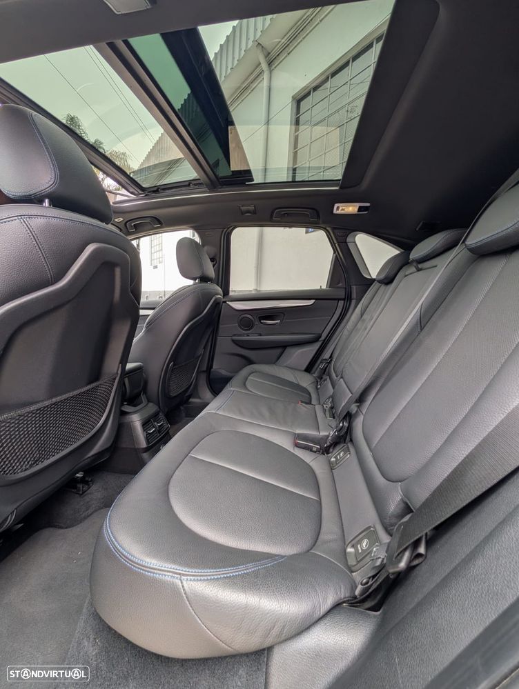 BMW 225xe Active Tourer - 32