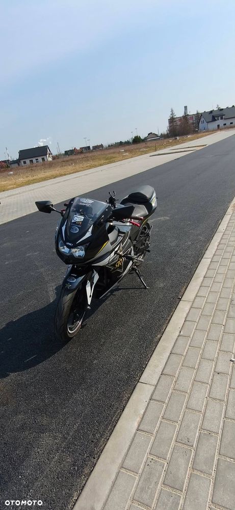 Kawasaki Ninja 250R - 2