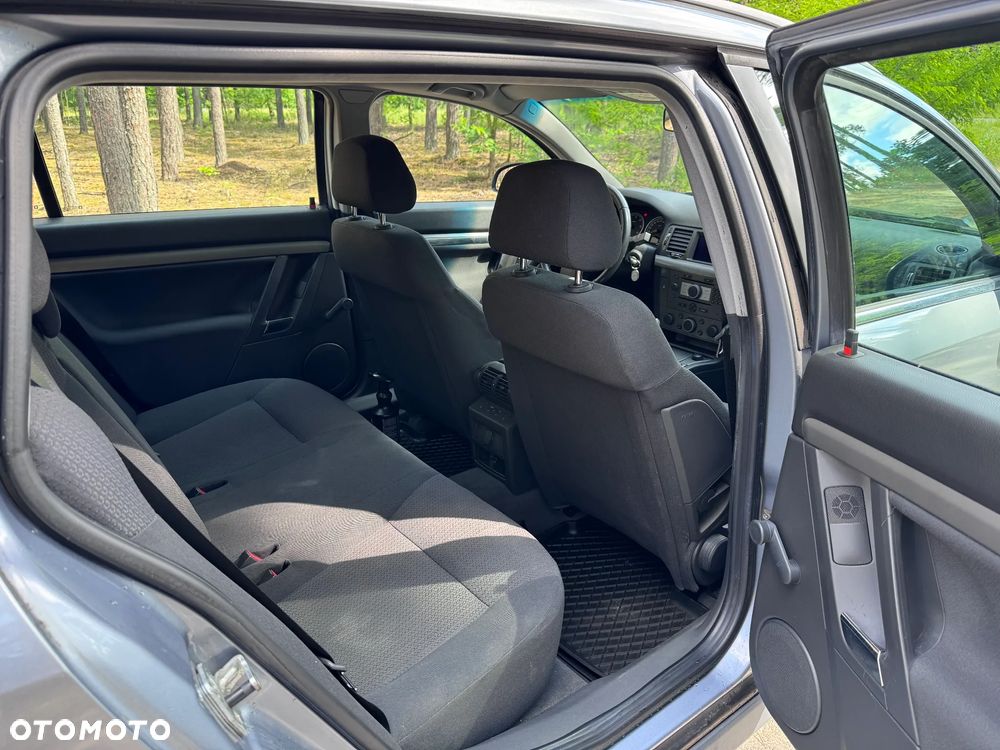 Opel Vectra 1.9 CDTI - 7