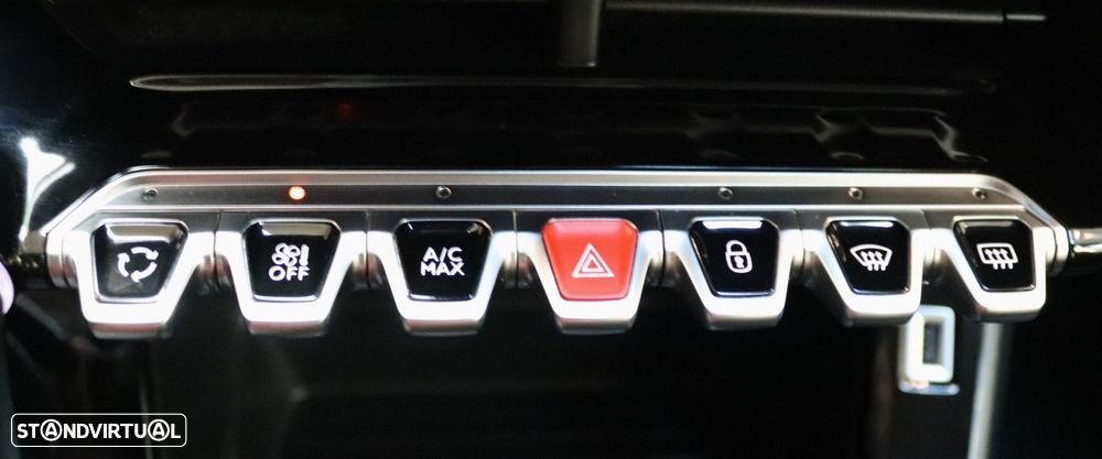 Peugeot 208 1.2 PureTech Active Pack - 24