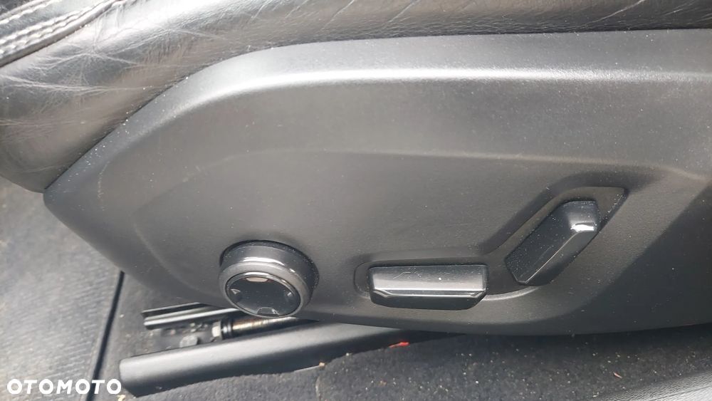 Volvo V90 Cross Country B5 D AWD Geartronic Pro - 12