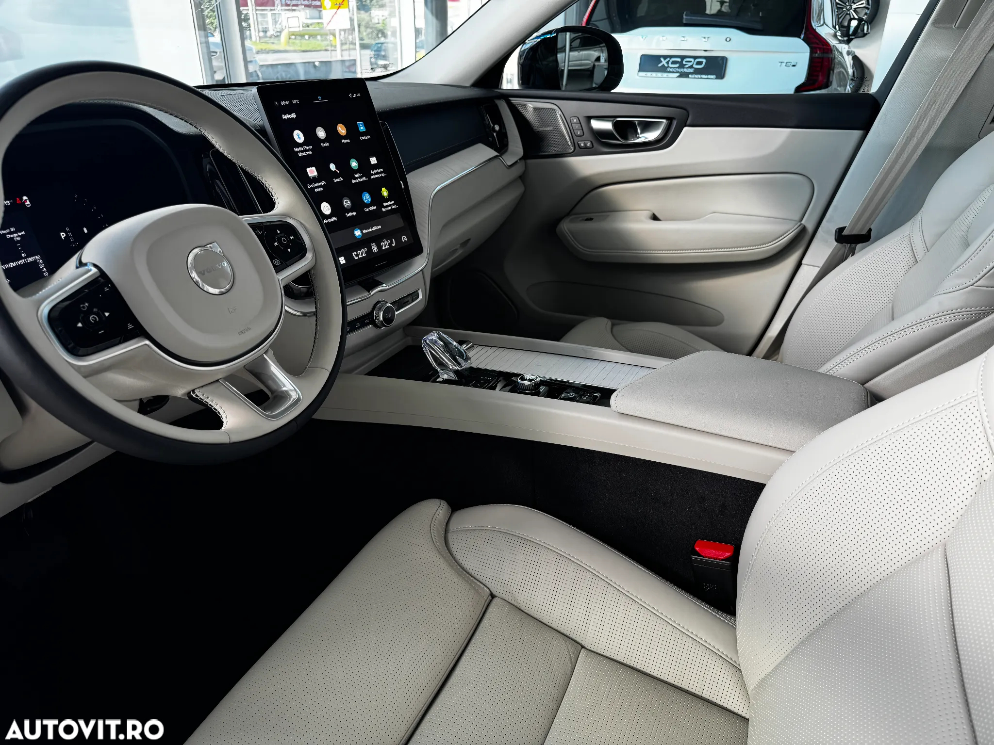 Volvo XC 60 B5 AT AWD MHEV Ultra Dark - 13