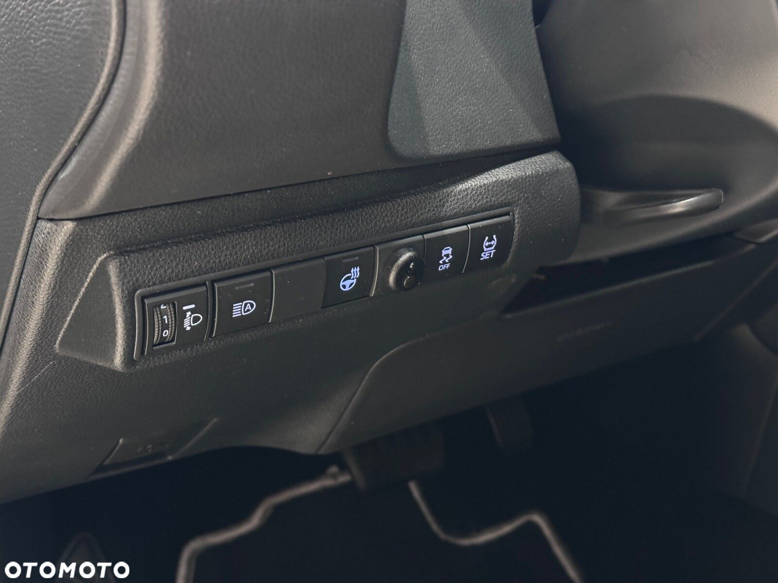 Toyota Corolla - 21