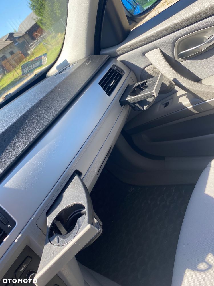 BMW Seria 3 320d - 13