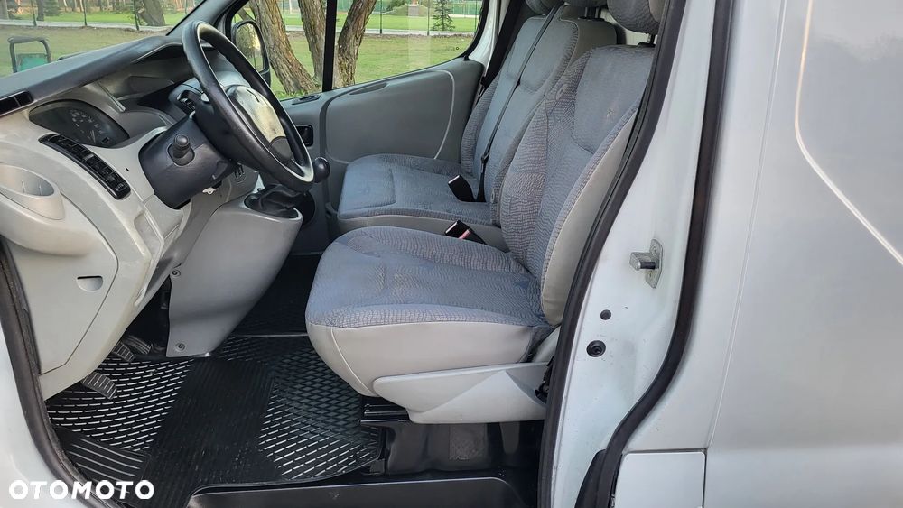 Renault Trafic - 9