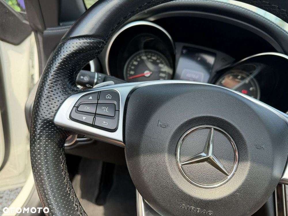 Mercedes-Benz Klasa C 300 9G-TRONIC AMG Line - 20
