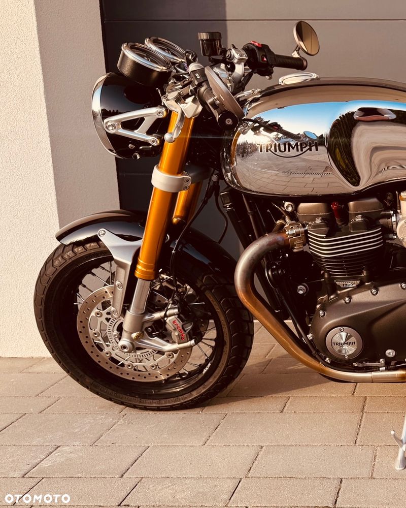 Triumph Thruxton - 23