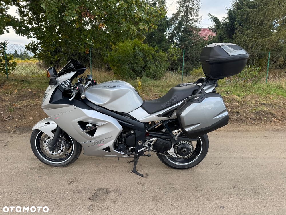 Triumph Sprint - 9