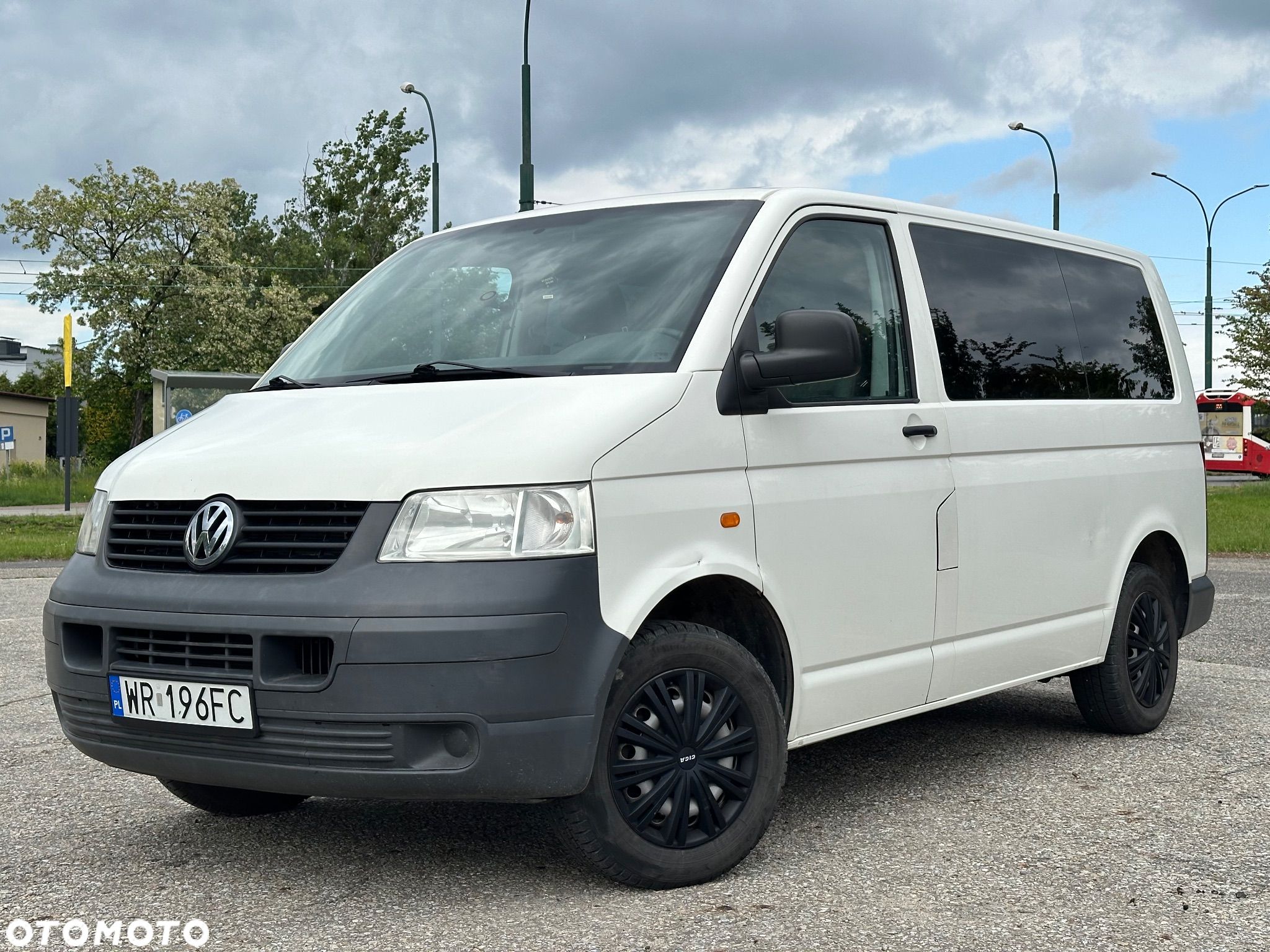 Volkswagen Transporter T5 TDI L1H1 - 1