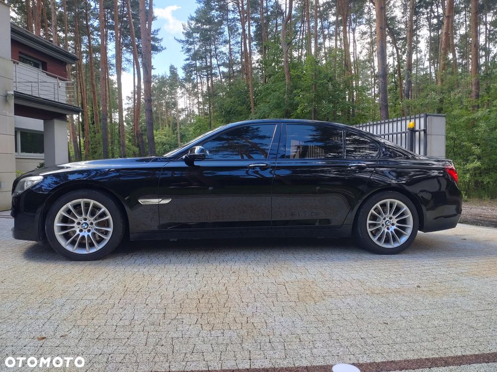 BMW Seria 7 740i - 9