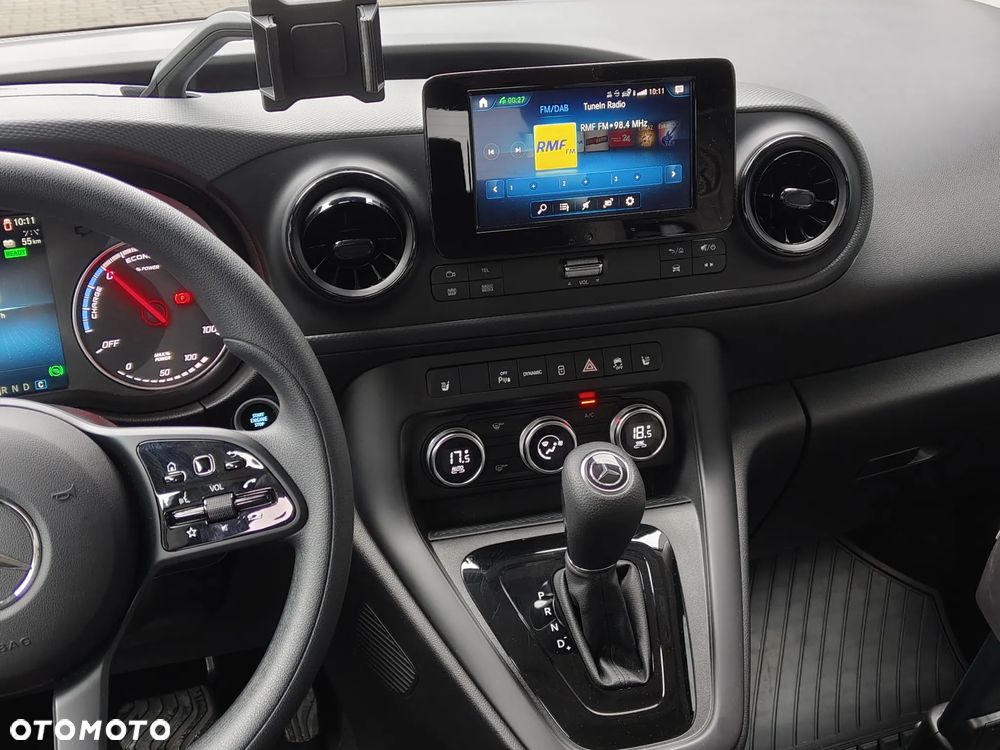 Mercedes-Benz EQT - 18