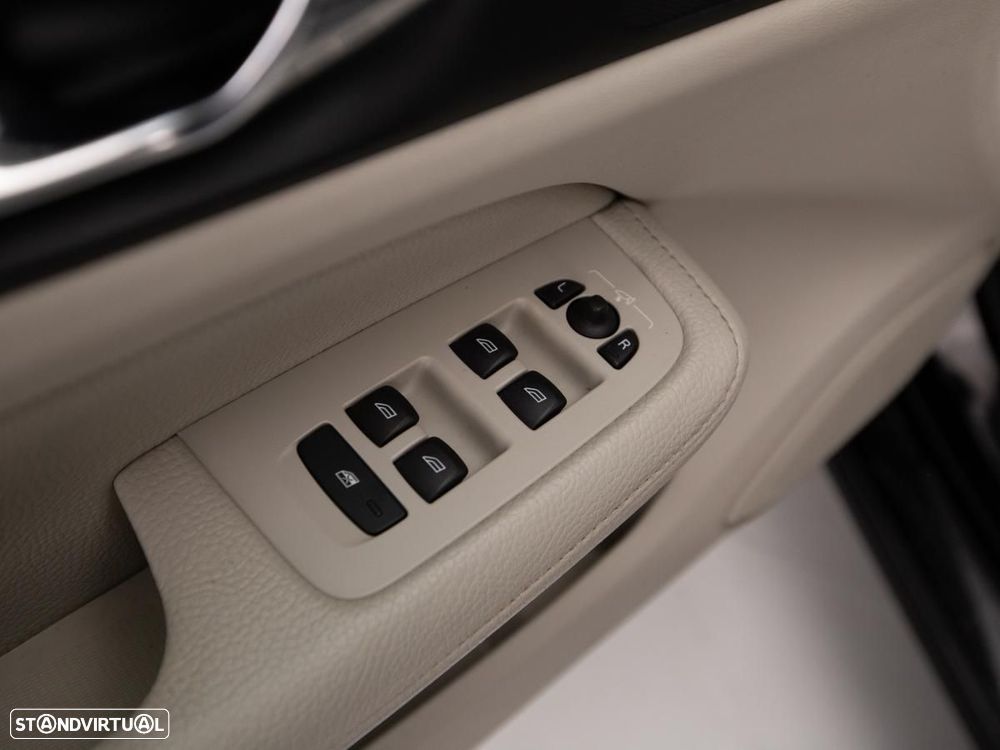 Volvo V60 2.0 T6 AWD TE Inscription - 14