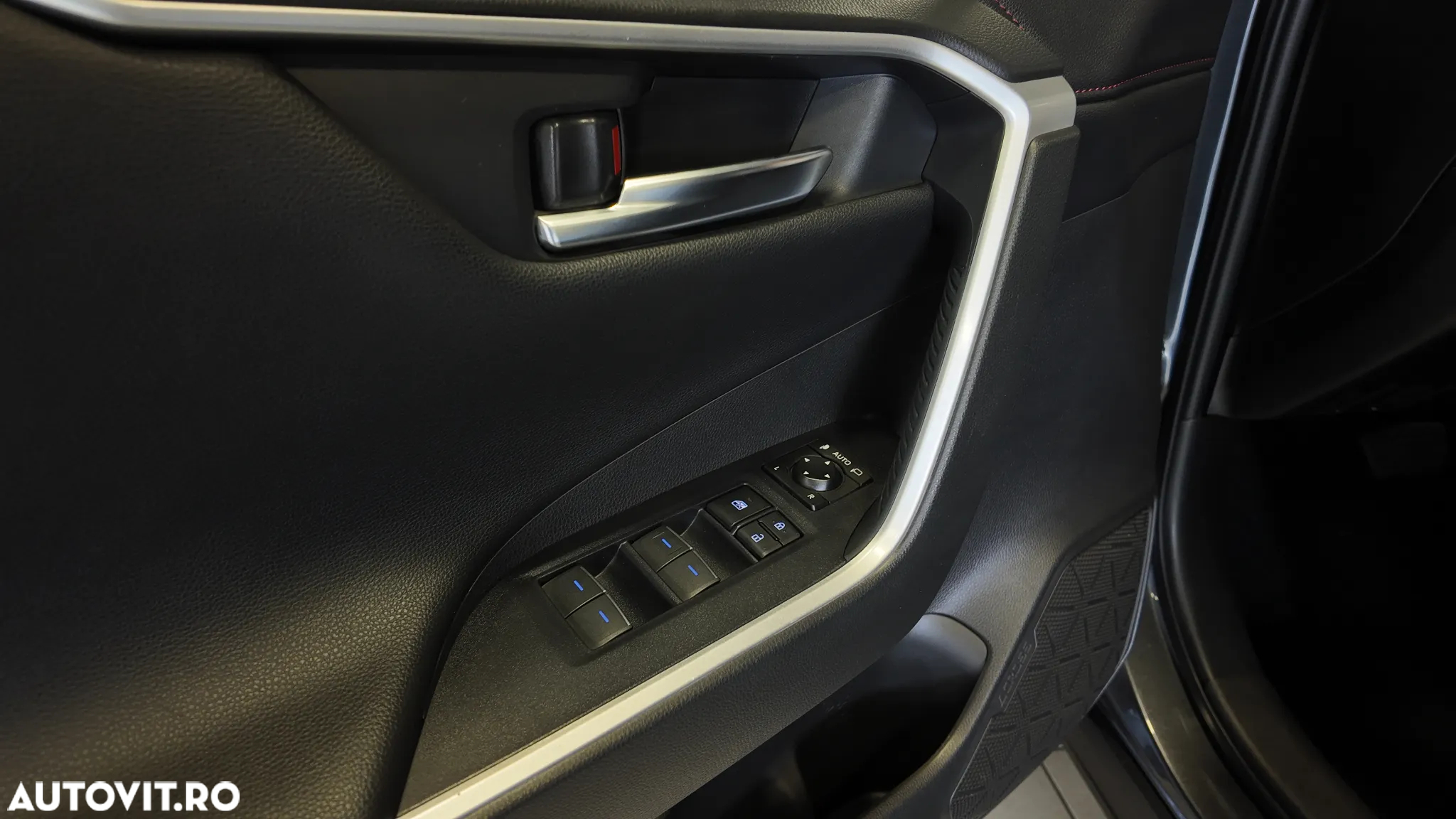 Suzuki Across PLUG-IN HYBRID - 19