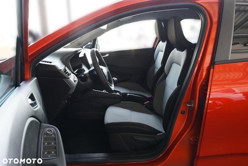 Renault Clio 1.0 TCe Evolution - 11