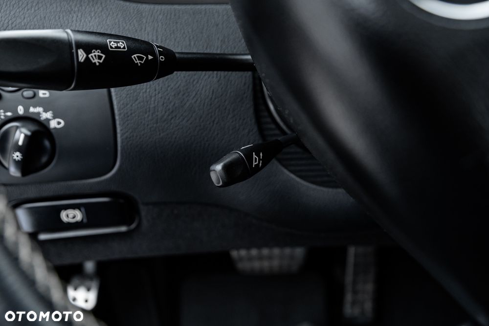 Mercedes-Benz CLK - 31