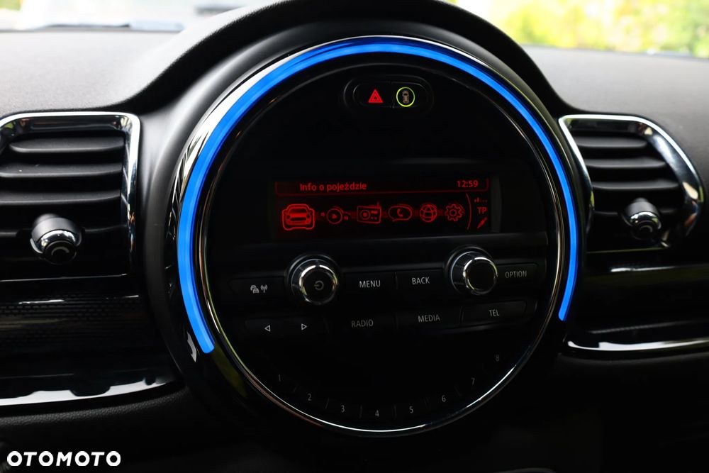 MINI Clubman Cooper Essential Trim - 24