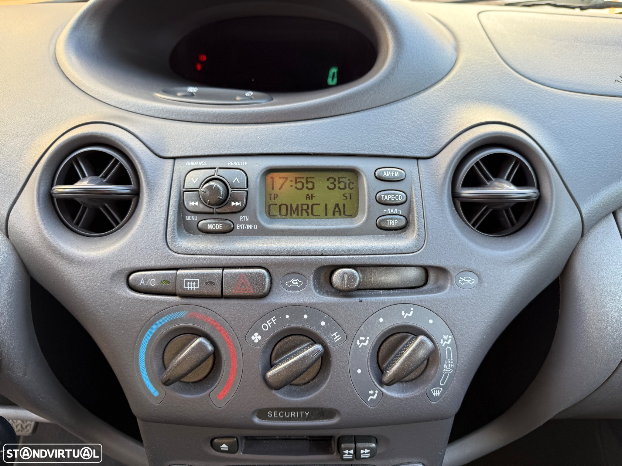 Toyota Yaris 1.0 Sol ABS+CD+AC - 22