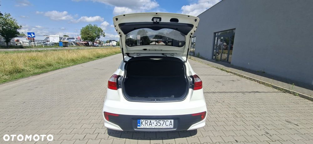 Kia Rio 1.1 CRDI Attract - 27