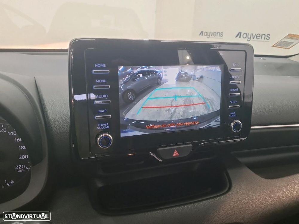 Toyota Yaris 1.5 HDF Comfort Plus - 8