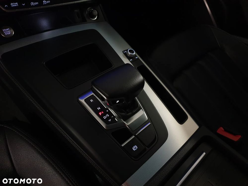 Audi Q5 40 TDI quattro S tronic S line - 32