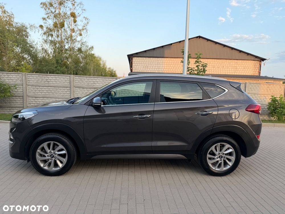 Hyundai Tucson 1.6 GDI BlueDrive Design 2WD - 11