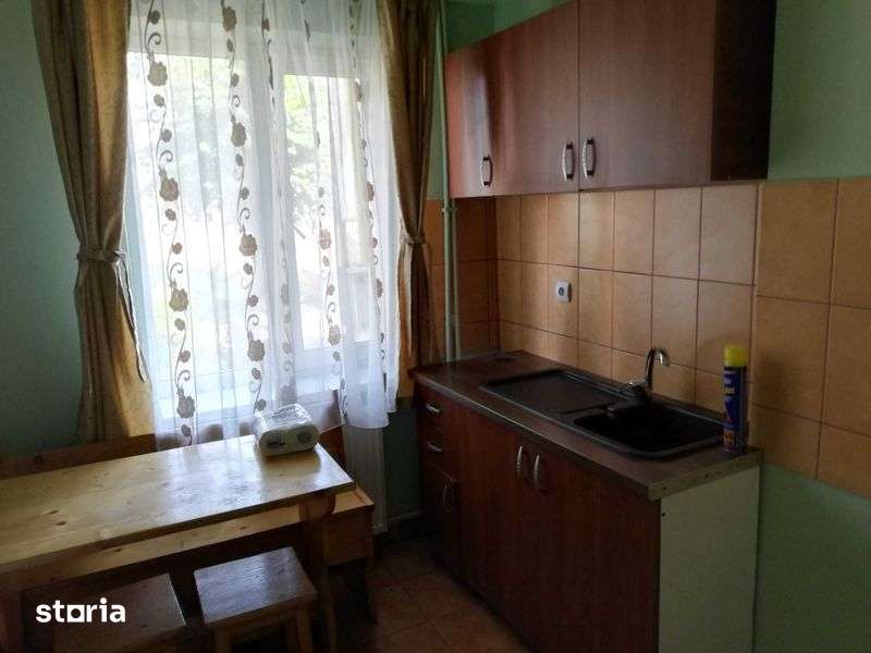 Inchiriez apartament cu 2 camere situat in zona centrala a orasului — fotografia 3
