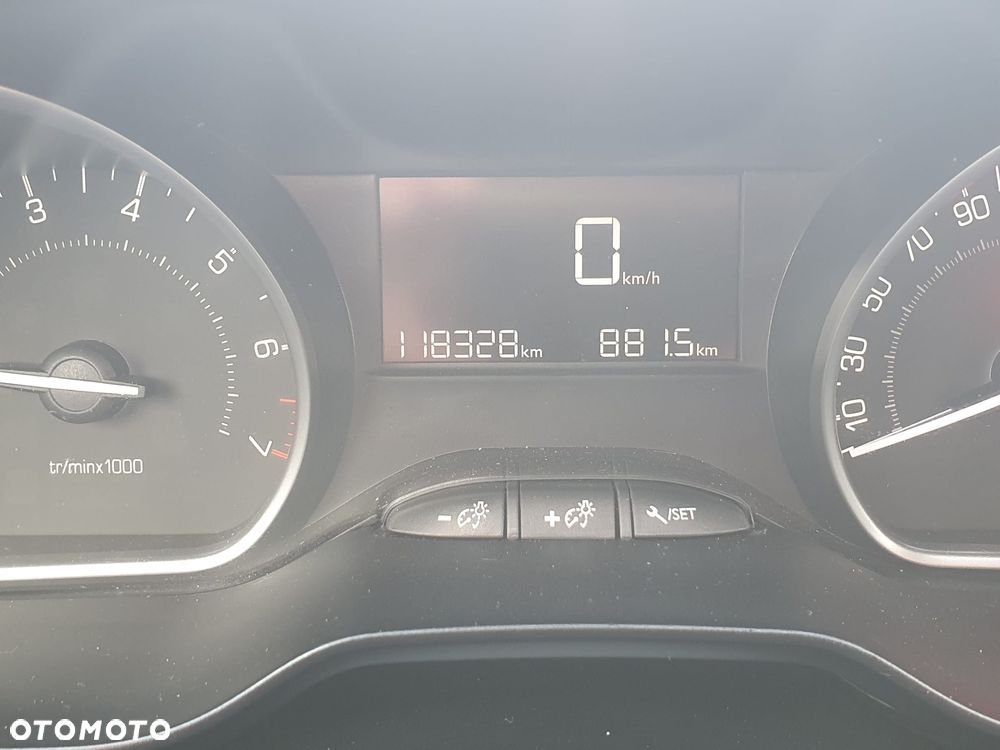 Peugeot 208 PureTech 68 Active - 10