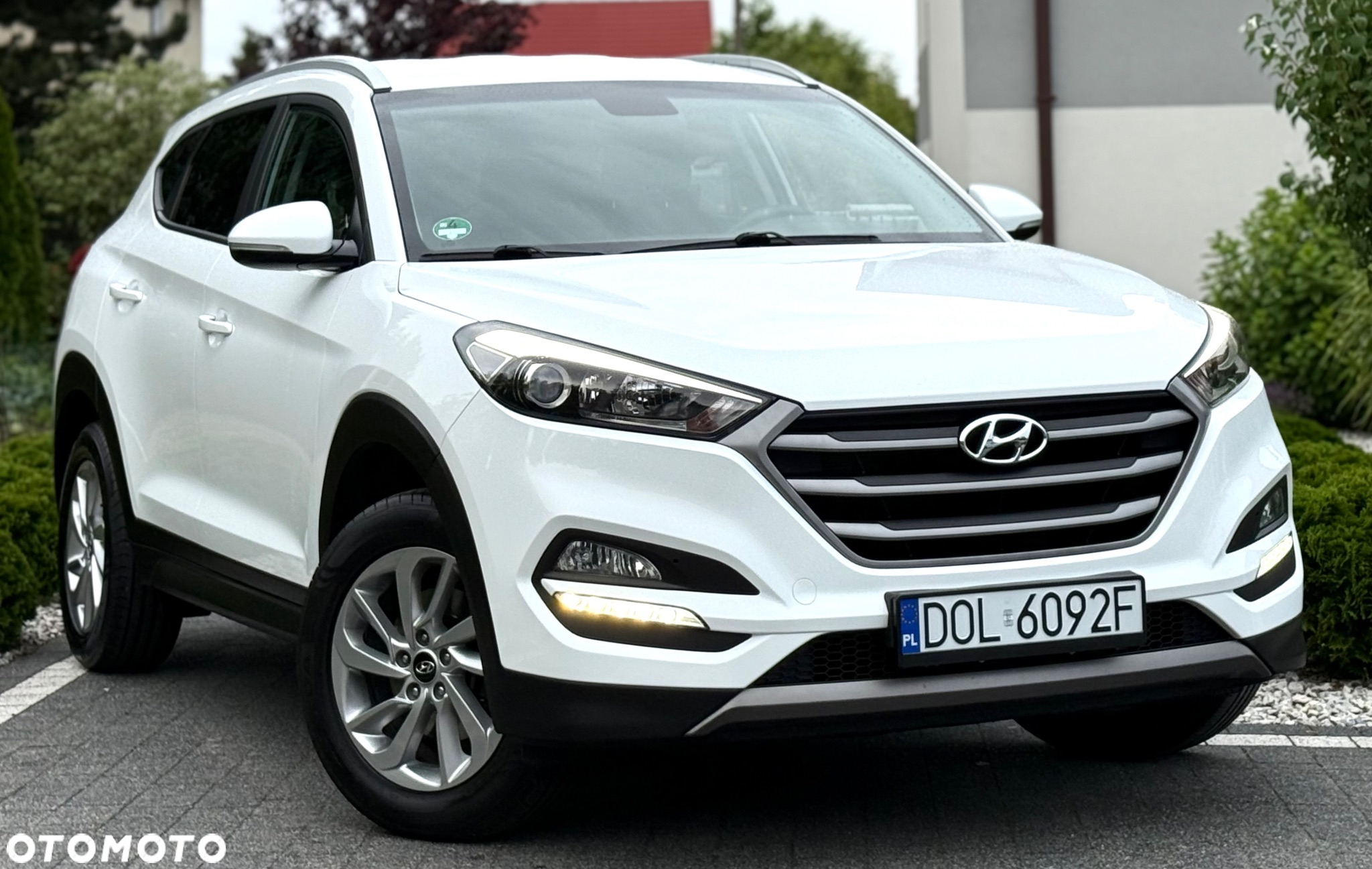 Hyundai Tucson blue 1.6 GDi 2WD Navi - 33