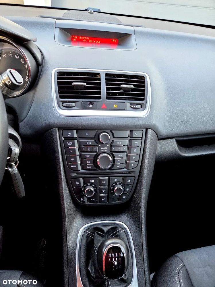 Opel Meriva - 23
