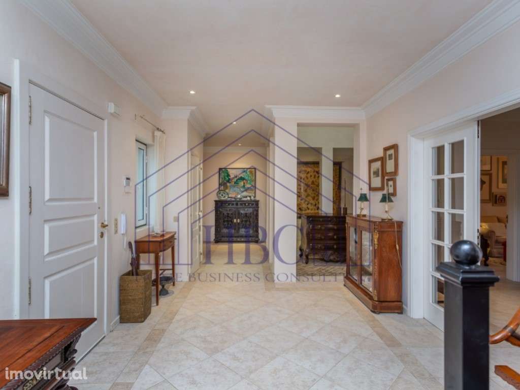 Moradia T5 Mobilada com Piscina | Quinta da Beloura - Grande imagem: 5/54