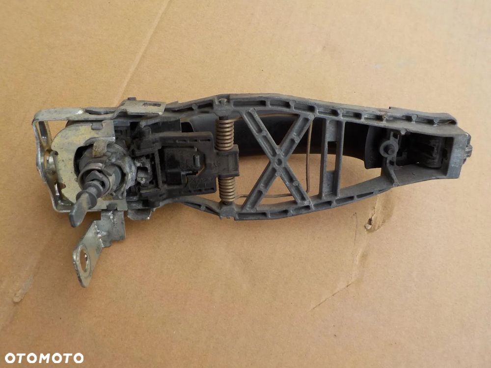 VW T5 T6 KLAMKA LEWA ZEWNĘTRZNA - 2