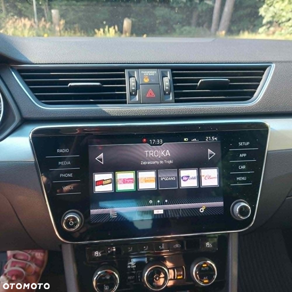 Skoda Superb 2.0 TDI Ambition DSG7 - 6