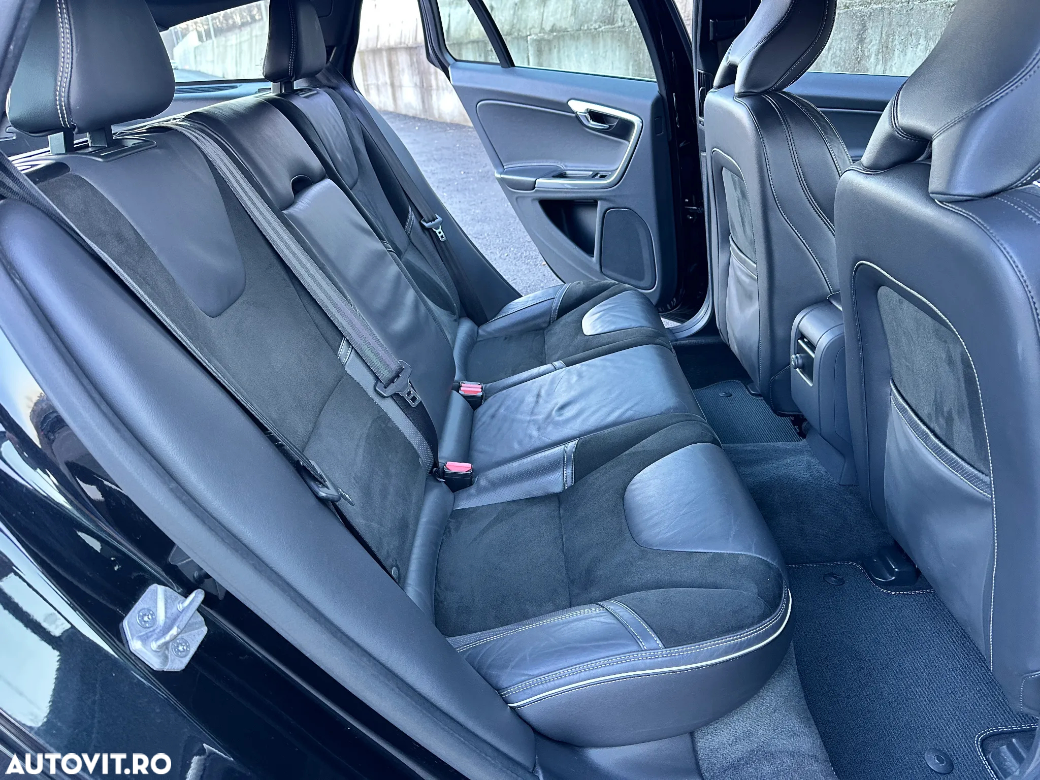 Volvo V60 D2 Geartronic Powershift RDesign - 17